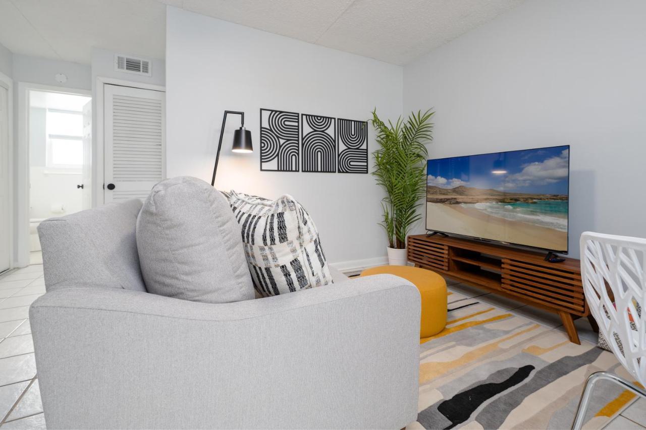 Be A Nomad - Beachside Apartments Джэксонвилл-Бич Экстерьер фото