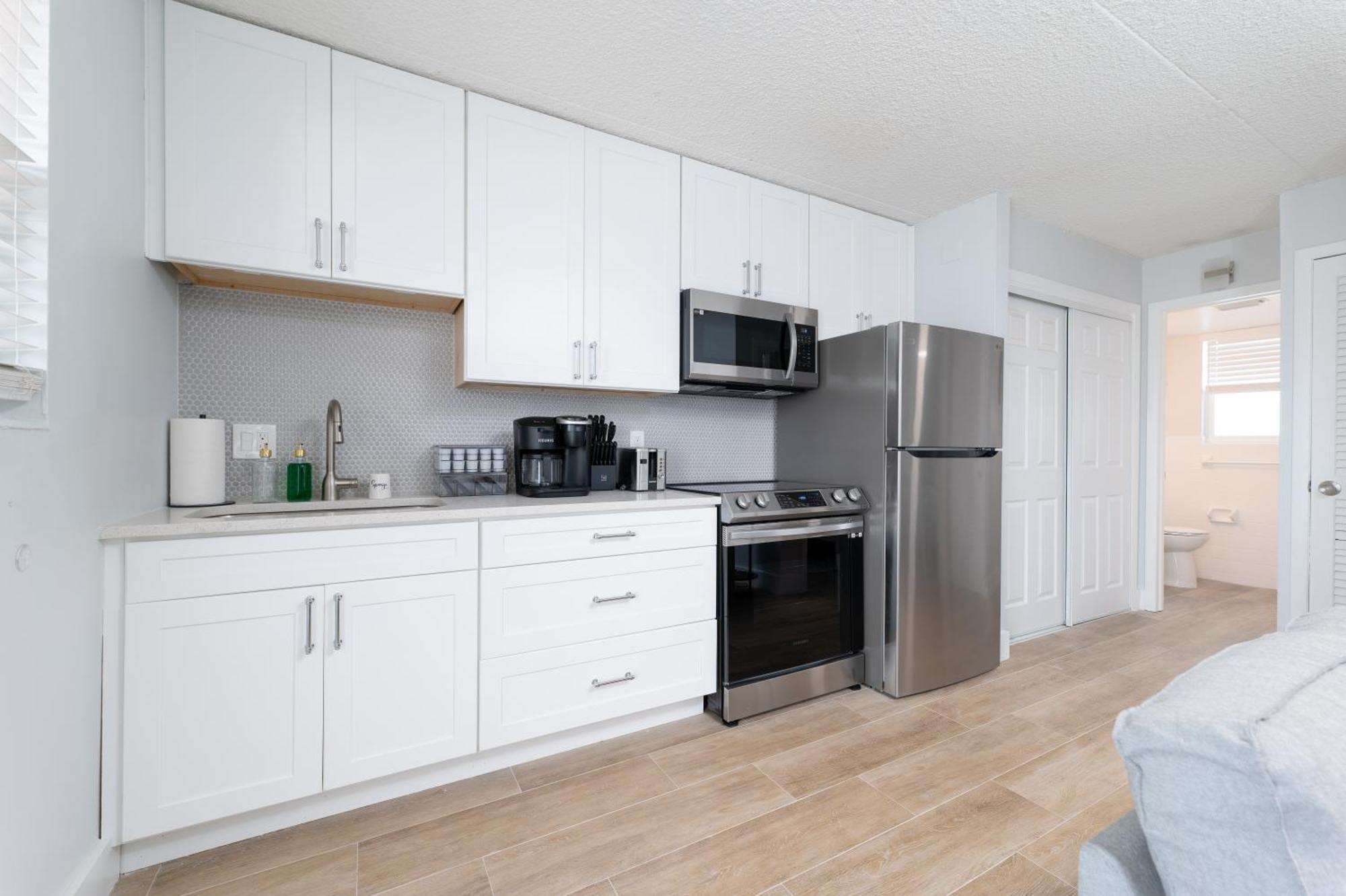 Be A Nomad - Beachside Apartments Джэксонвилл-Бич Экстерьер фото